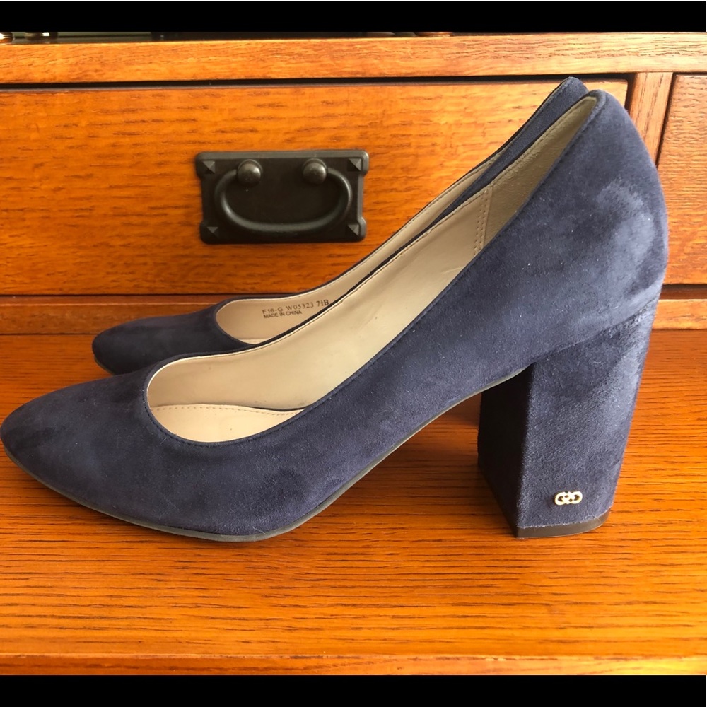 Cole Haan Navy Suede Pumps Sz 7 New!